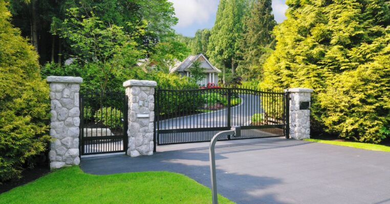 Is Choosing an Asphalt Driveway Right for You? – Pros and Cons